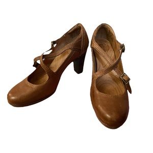 Clarks Criss Cross Brown Leather Mary Jane Heels